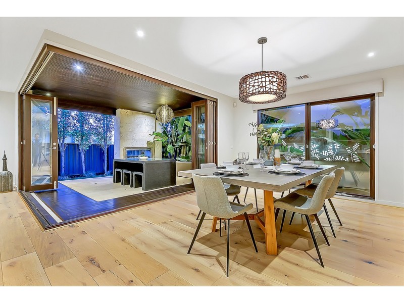 14 Asbury Street, Craigieburn VIC 3064