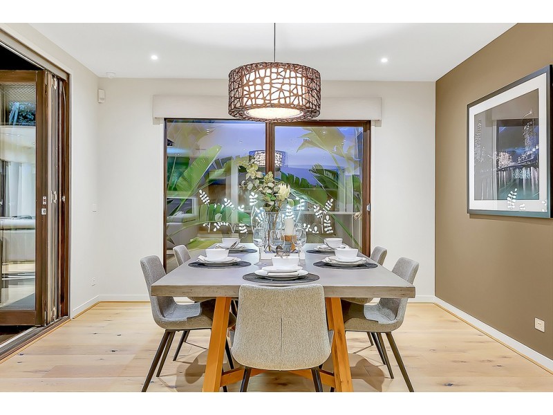 14 Asbury Street, Craigieburn VIC 3064