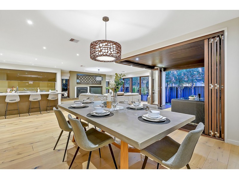 14 Asbury Street, Craigieburn VIC 3064