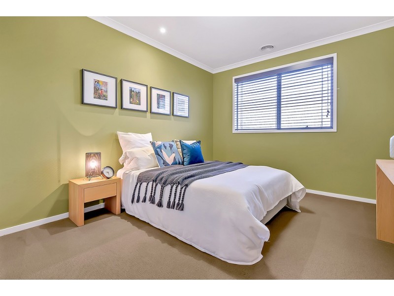 14 Asbury Street, Craigieburn VIC 3064