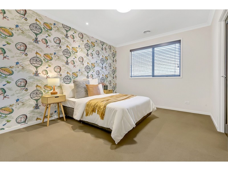 14 Asbury Street, Craigieburn VIC 3064