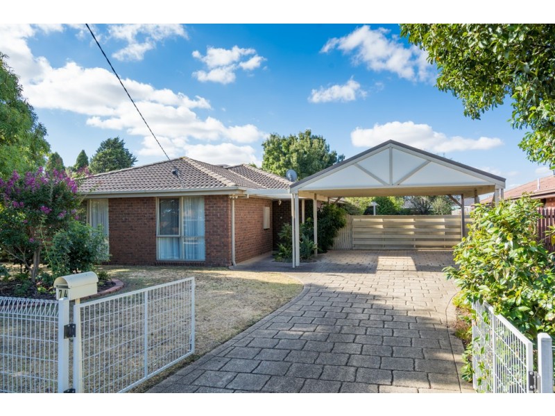 74 Mitford Crescent, Craigieburn VIC 3064