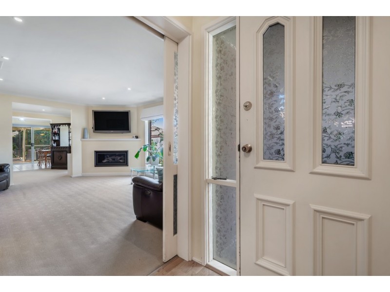 74 Mitford Crescent, Craigieburn VIC 3064