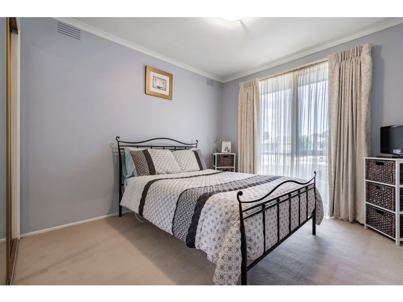 74 Mitford Crescent, Craigieburn VIC 3064