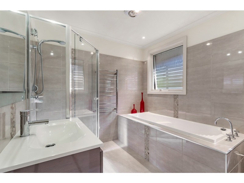 74 Mitford Crescent, Craigieburn VIC 3064