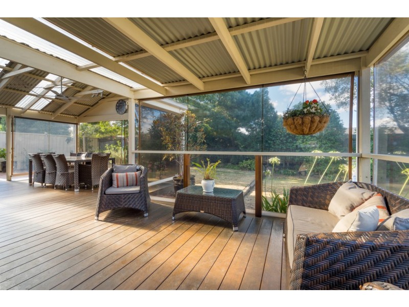 74 Mitford Crescent, Craigieburn VIC 3064