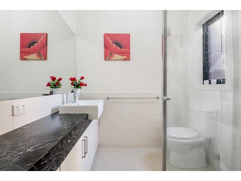 27 Dempster Drive, Craigieburn VIC 3064