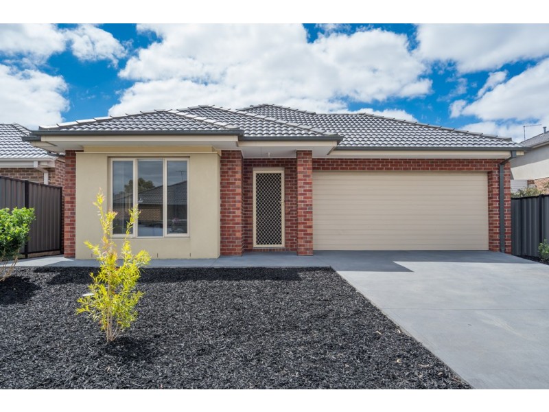 14 Hollows Court, Craigieburn VIC 3064