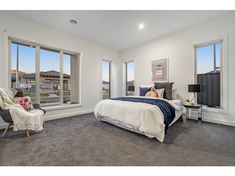 47 Kangaroo Road, Craigieburn VIC 3064