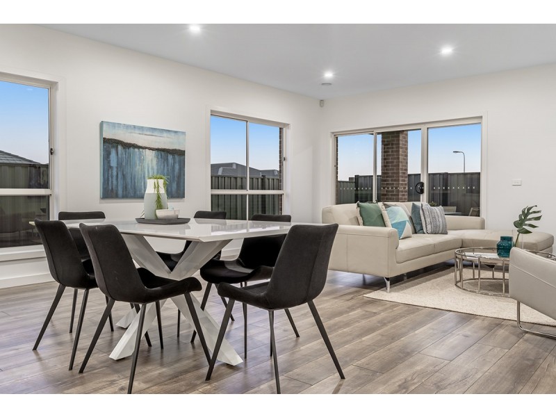 47 Kangaroo Road, Craigieburn VIC 3064