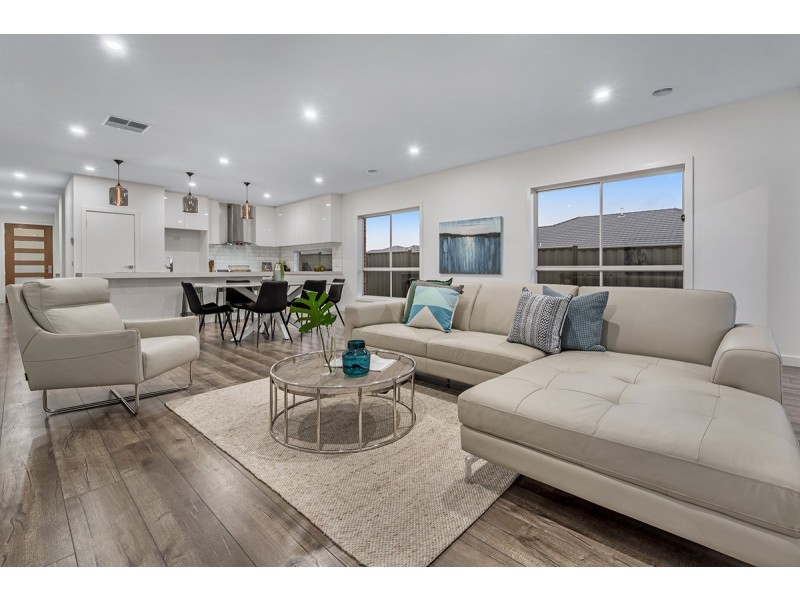 47 Kangaroo Road, Craigieburn VIC 3064