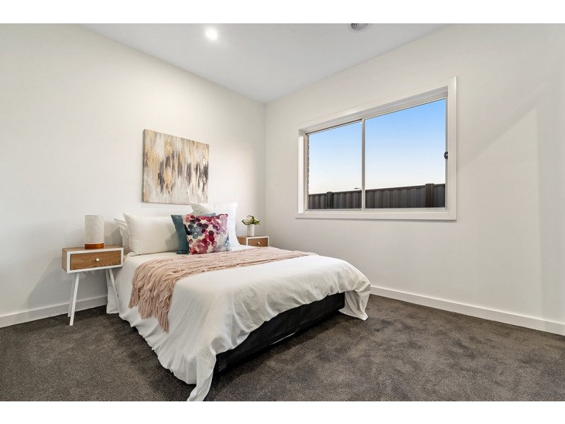 47 Kangaroo Road, Craigieburn VIC 3064