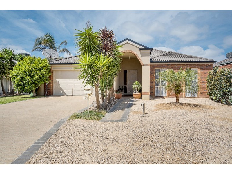 9 Tusmore Rise, Craigieburn VIC 3064