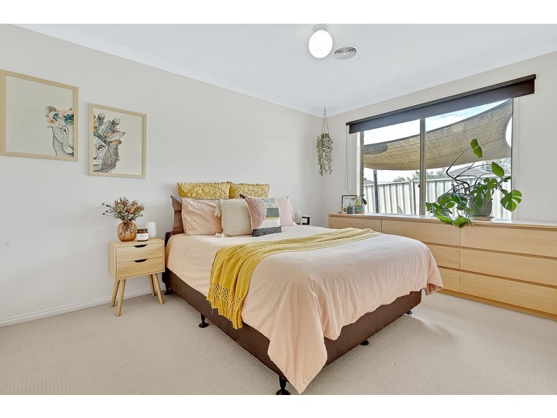 9 Tusmore Rise, Craigieburn VIC 3064