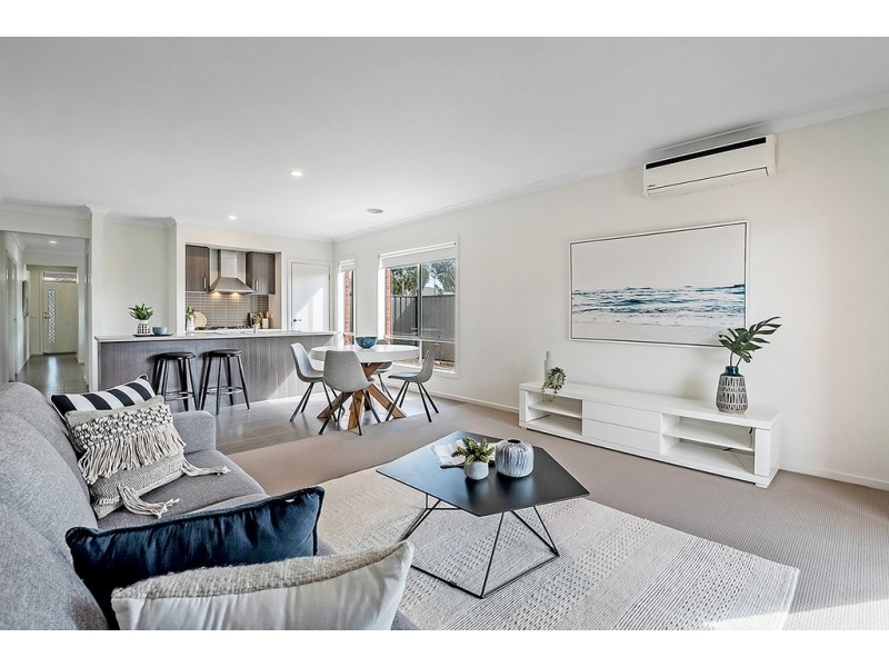 24 Domain Way, Craigieburn VIC 3064