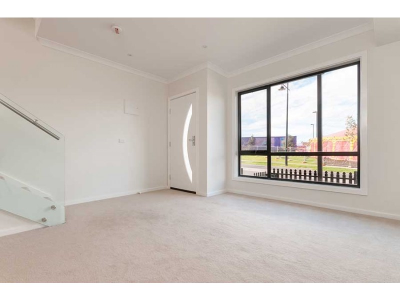 5a Huntington Drive, Craigieburn VIC 3064