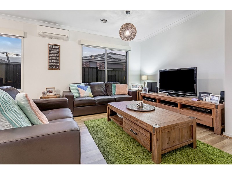 3 Woodgrove Street, Craigieburn VIC 3064