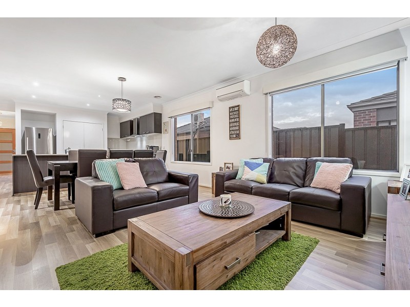 3 Woodgrove Street, Craigieburn VIC 3064
