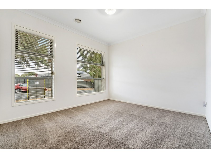 3 Eveline Street, Craigieburn VIC 3064