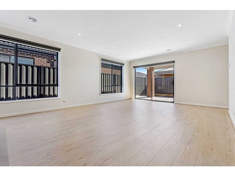 19 Booyong Street, Craigieburn VIC 3064