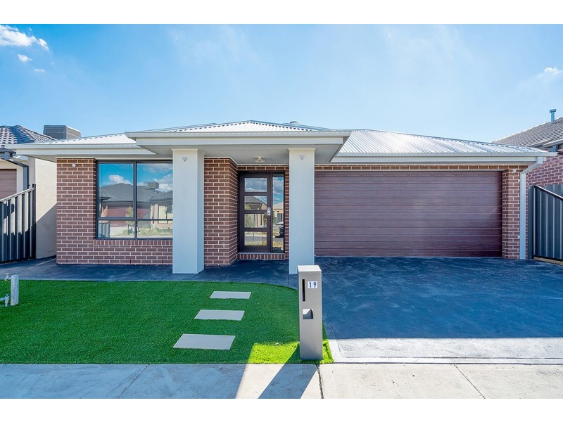 19 Booyong Street, Craigieburn VIC 3064