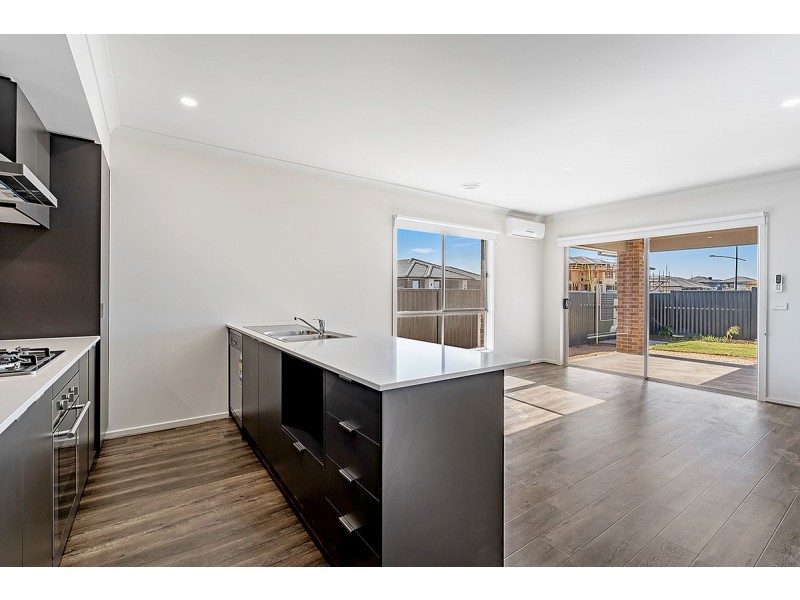 55 Pascal Crescent, Kalkallo VIC 3064