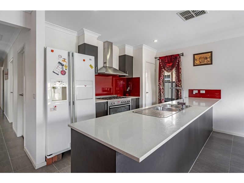 3 Doughty Road, Craigieburn VIC 3064