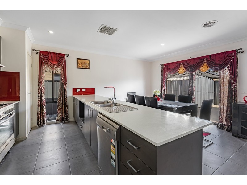 3 Doughty Road, Craigieburn VIC 3064