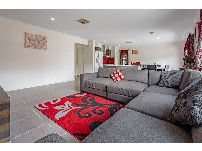 3 Doughty Road, Craigieburn VIC 3064