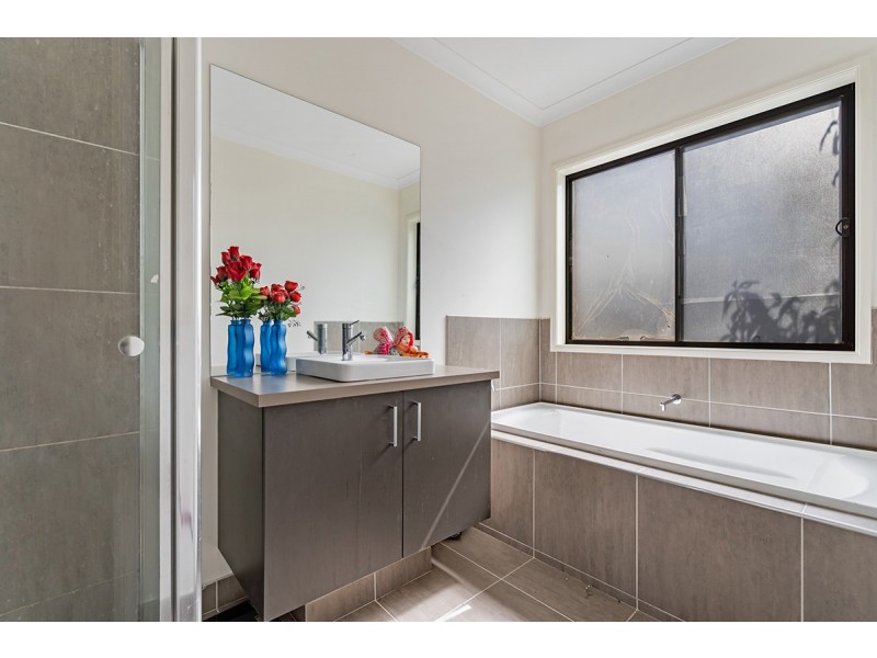 3 Doughty Road, Craigieburn VIC 3064