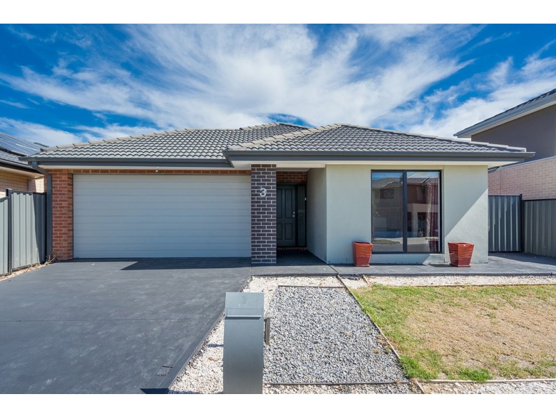 3 Doughty Road, Craigieburn VIC 3064