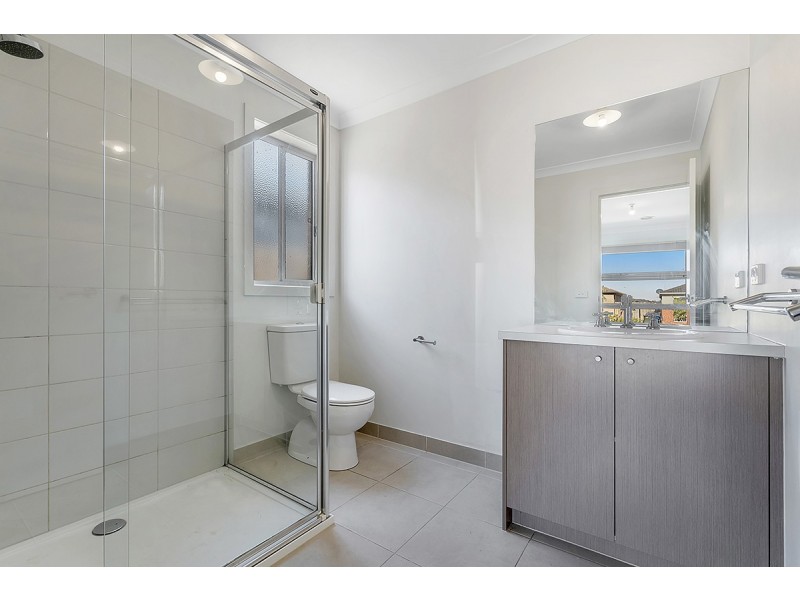 8 Stringybark Avenue, Wallan VIC 3756