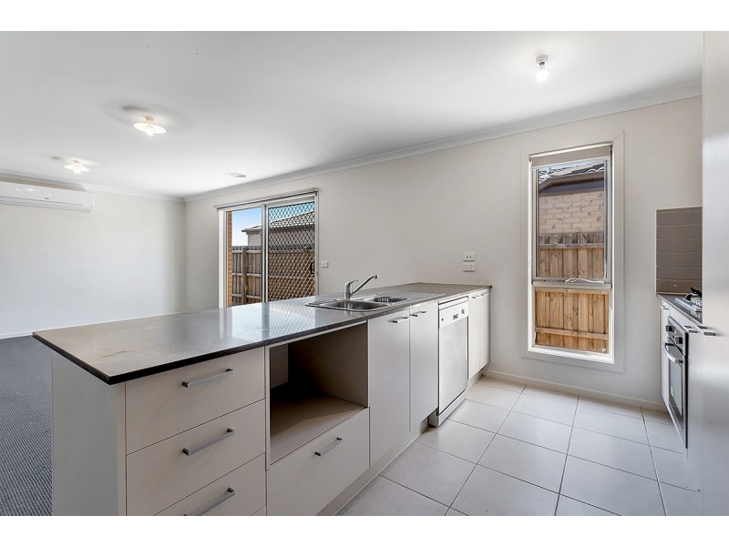 8 Stringybark Avenue, Wallan VIC 3756