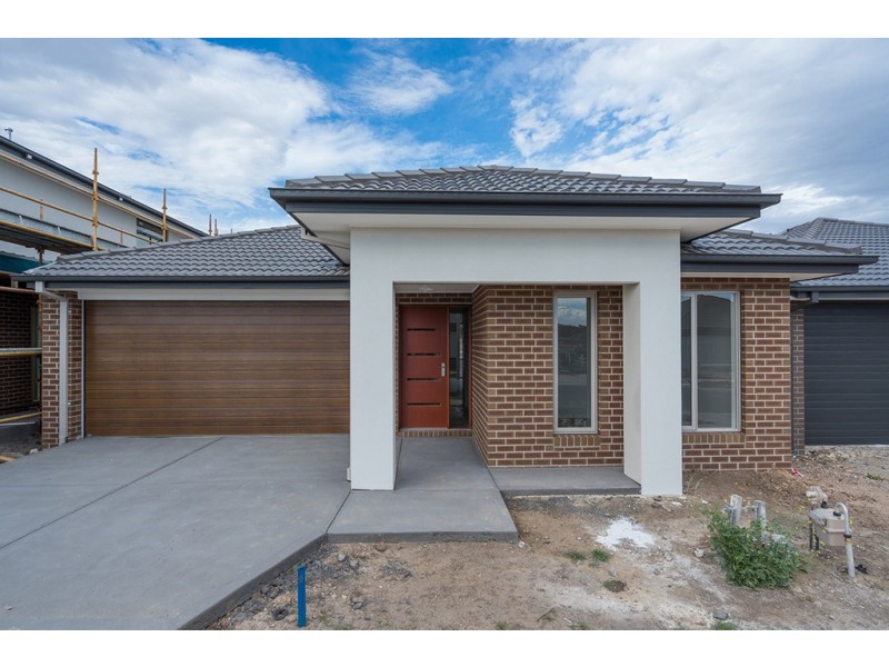 7 Millau Avenue, Craigieburn VIC 3064