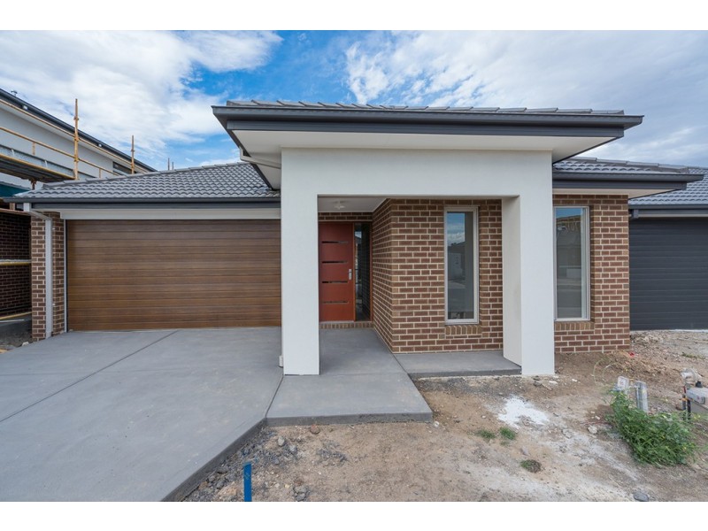 7 Millau Avenue, Craigieburn VIC 3064