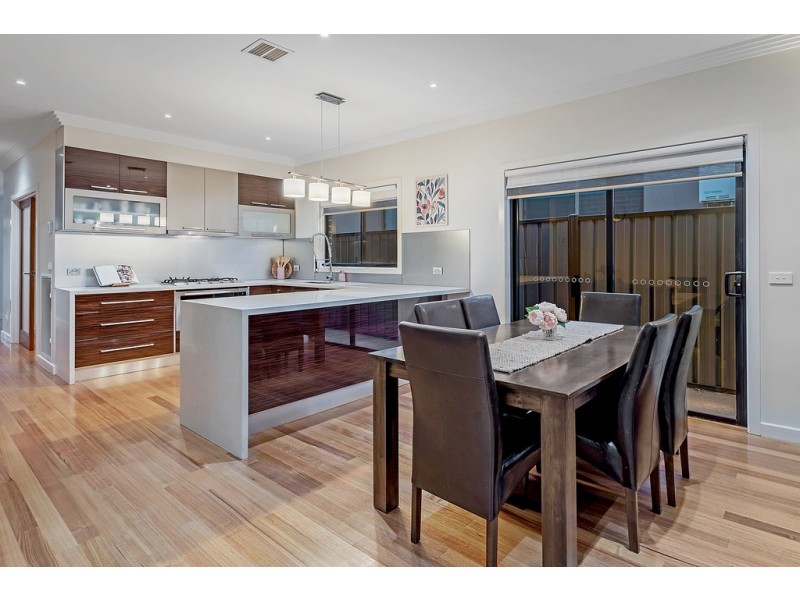 74 Bridgehaven Drive, Craigieburn VIC 3064