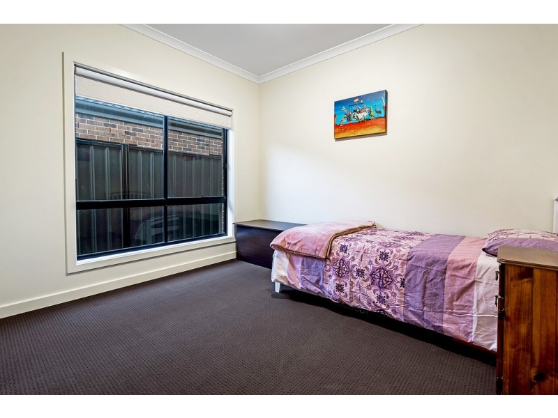 74 Bridgehaven Drive, Craigieburn VIC 3064