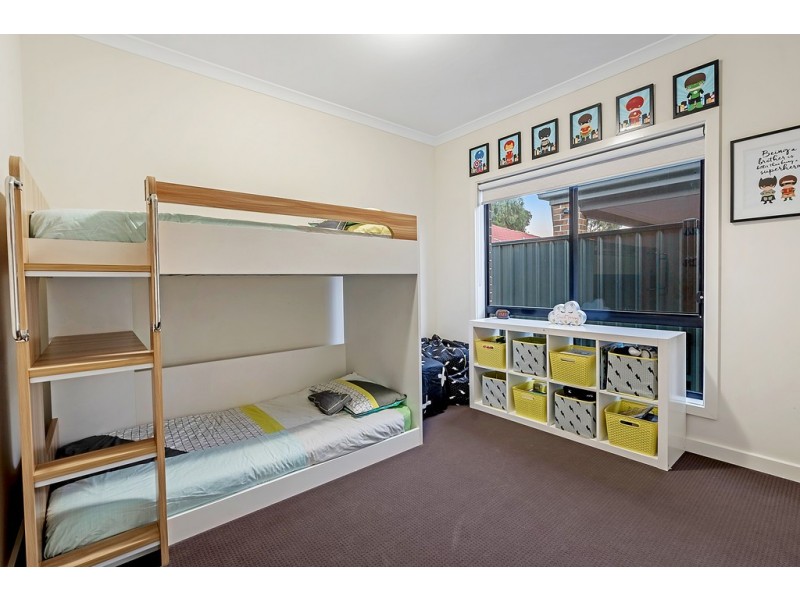 74 Bridgehaven Drive, Craigieburn VIC 3064