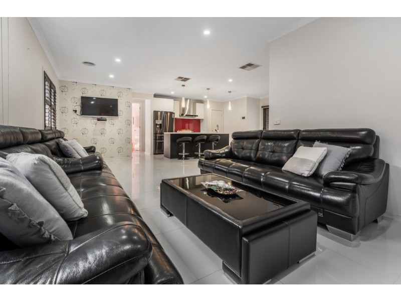 492 Grand Boulevard, Craigieburn VIC 3064