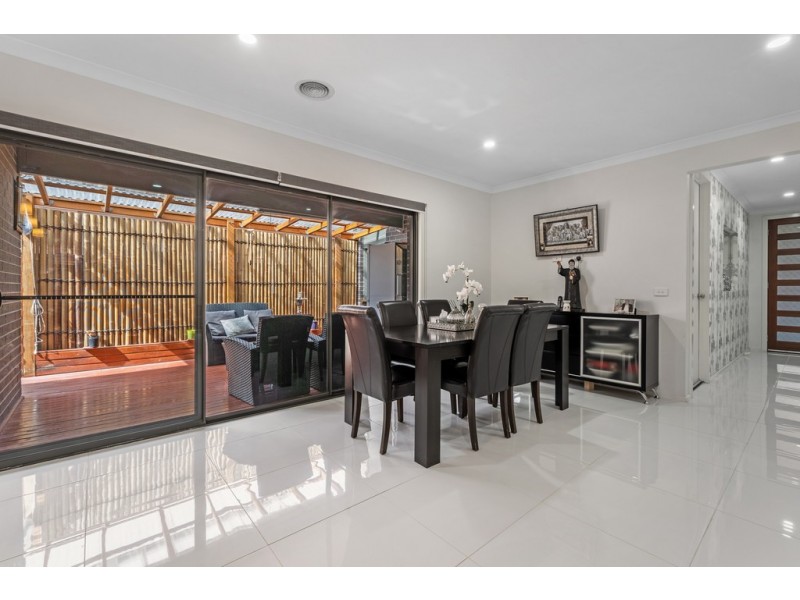 492 Grand Boulevard, Craigieburn VIC 3064