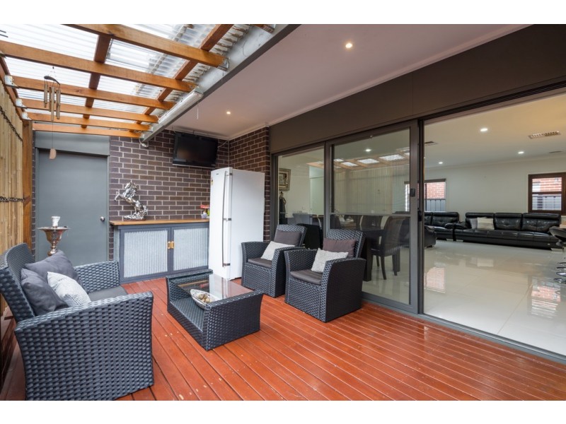 492 Grand Boulevard, Craigieburn VIC 3064
