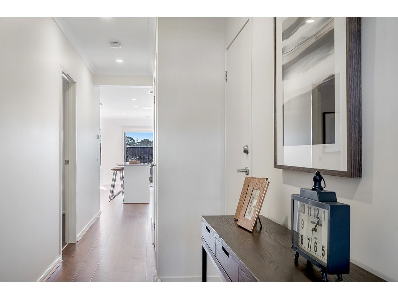 28 Elvire Road, Craigieburn VIC 3064