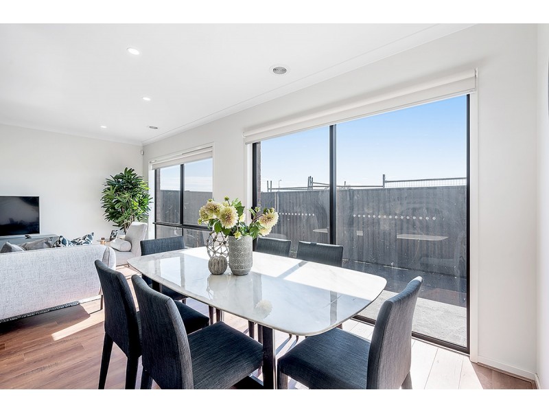 28 Elvire Road, Craigieburn VIC 3064