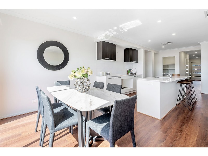28 Elvire Road, Craigieburn VIC 3064