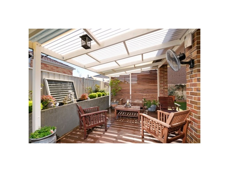 25 Long Island Circuit, Craigieburn VIC 3064