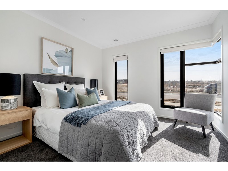 4 Roebling Street, Craigieburn VIC 3064