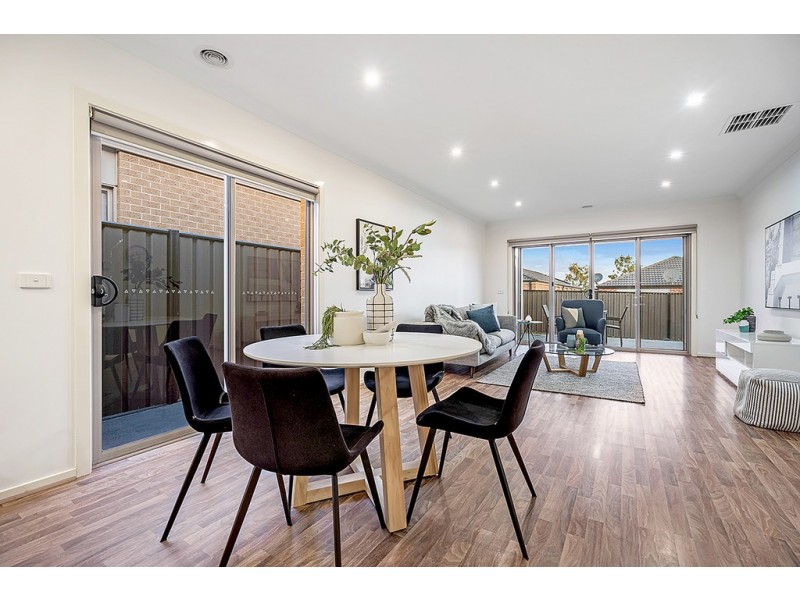 39 Kensley Circuit, Craigieburn VIC 3064