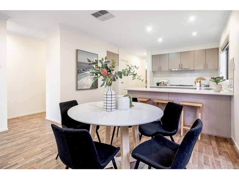 39 Kensley Circuit, Craigieburn VIC 3064
