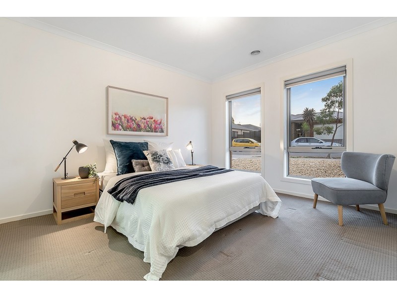 39 Kensley Circuit, Craigieburn VIC 3064