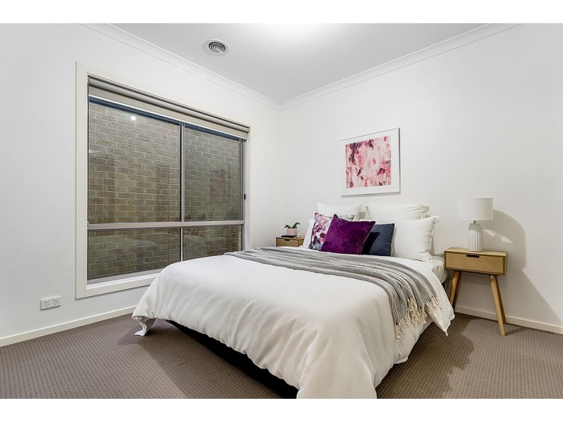 39 Kensley Circuit, Craigieburn VIC 3064